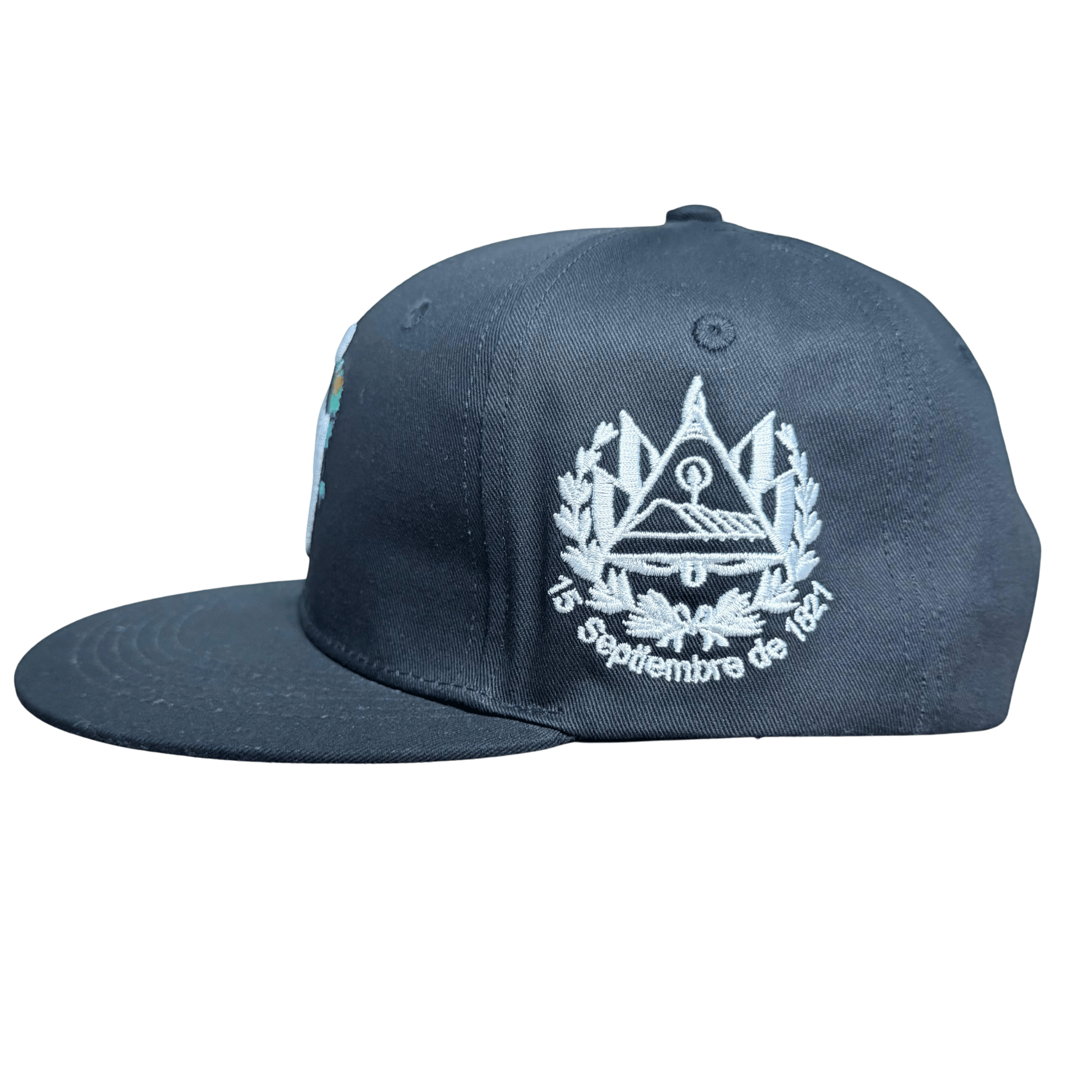 Gorra Salvadoreña SV Bordada con Torogoz, edición limitada.